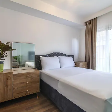 Flat With Excellent Location In Sisli Апартаменты