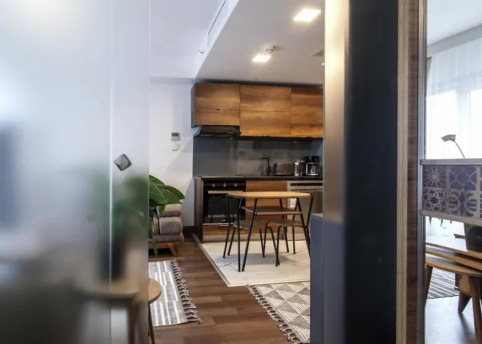 Flat With Excellent Location In Sisli