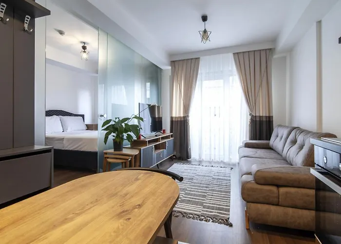 Flat With Excellent Location In Sisli