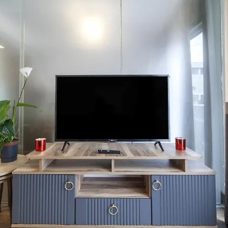 Flat With Excellent Location In Sisli Апартаменты *