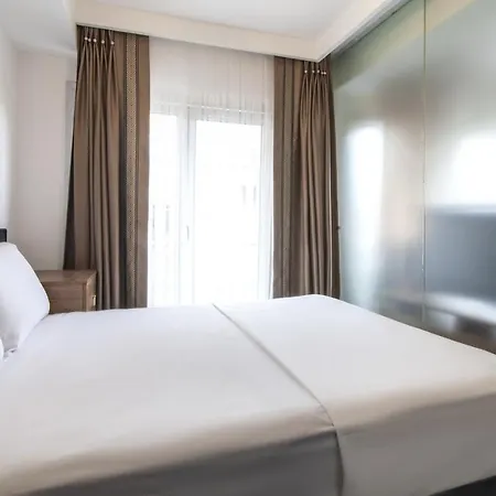 Flat With Excellent Location In Sisli * 伊斯坦布尔